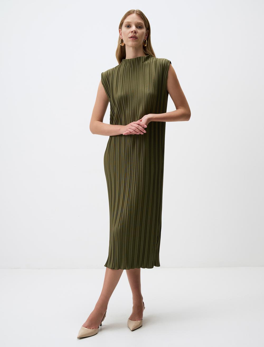 Zero Neck Pleated Sleeveless Knitted Midi Dress