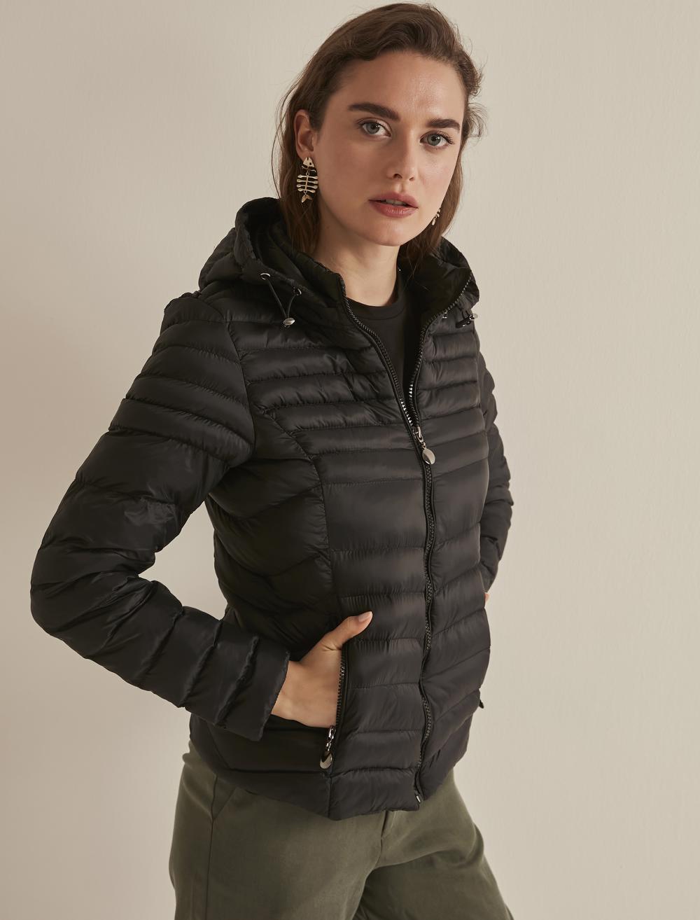 Bayan Siyah Çift Cepli Kapüşonlu Şişme Mont