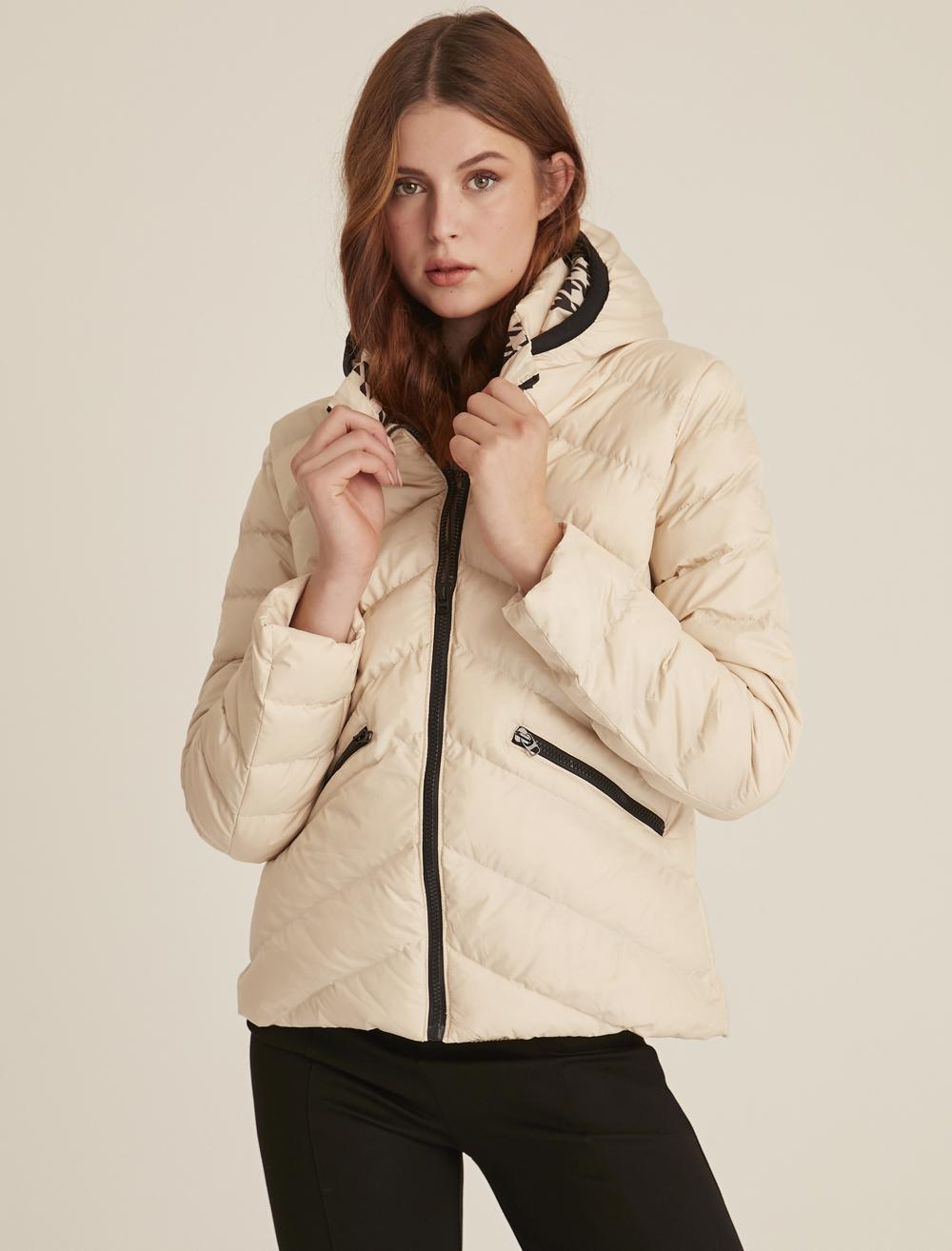 Bayan Ekru Cep Detaylı Kapüşonlu Puf Mont