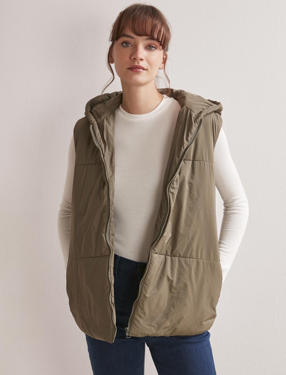Bayan Haki Kapüşonlu Fermuarlı Cepli Kolsuz Şişme Yelek Mont