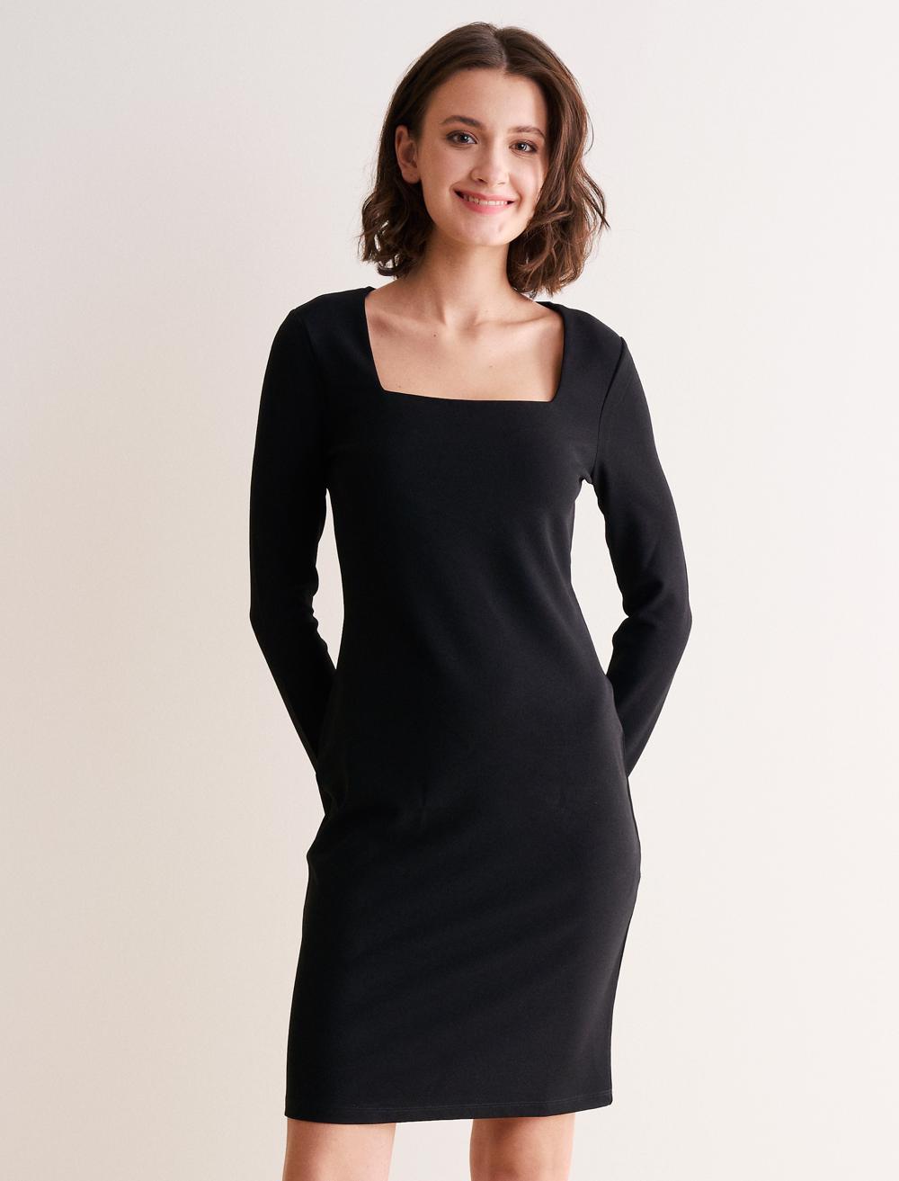 Bayan Siyah Düz Kesim Uzun Kollu Kare Yaka Elbise