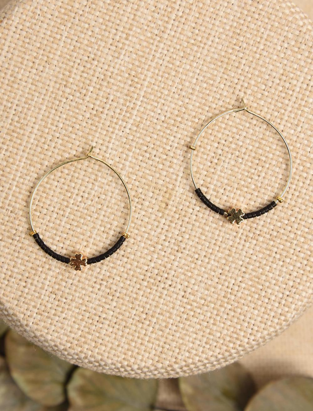 Bayan Siyah Halka Küpe