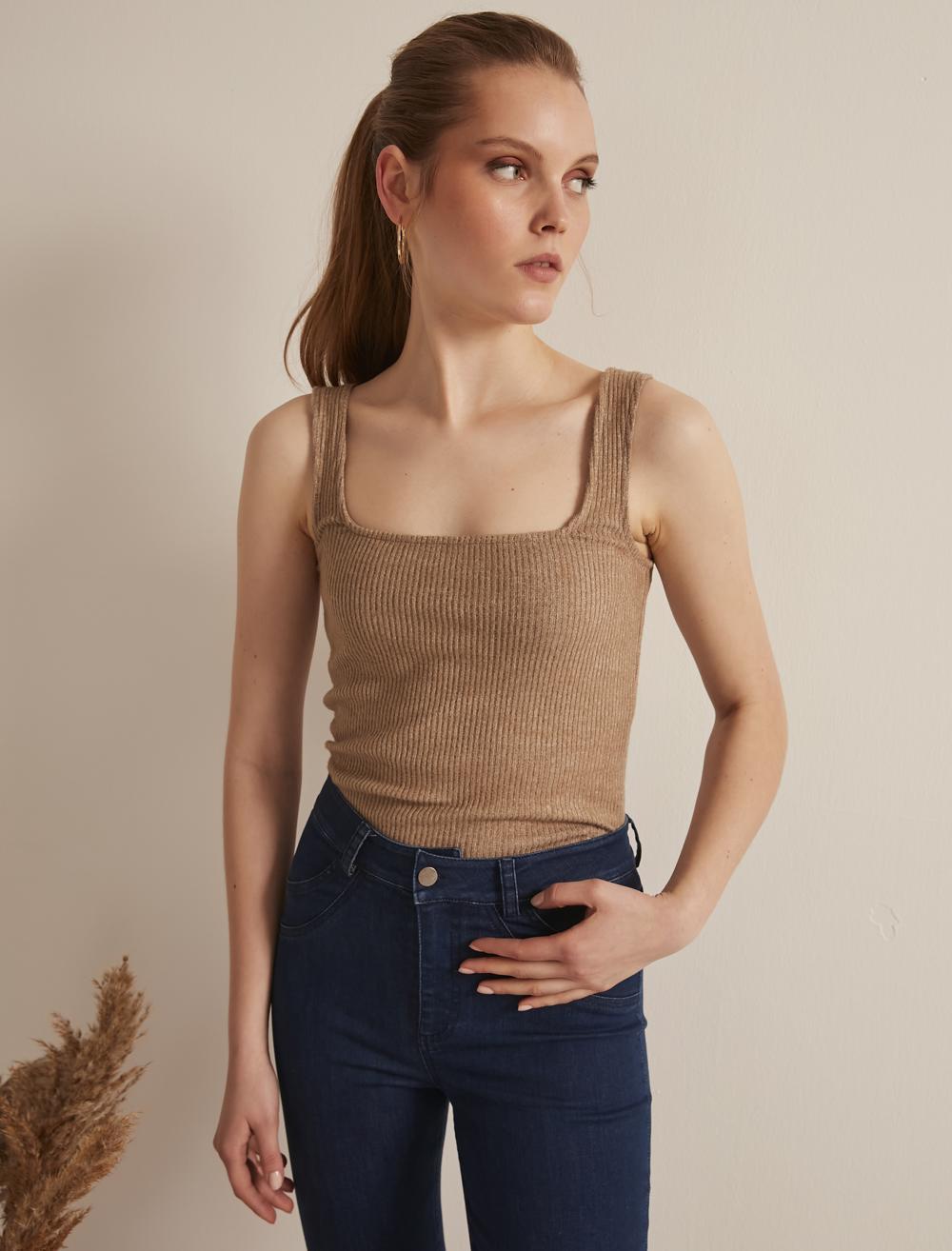 Bayan Deve Tüyü Fitilli Askılı Kare Yaka Atlet