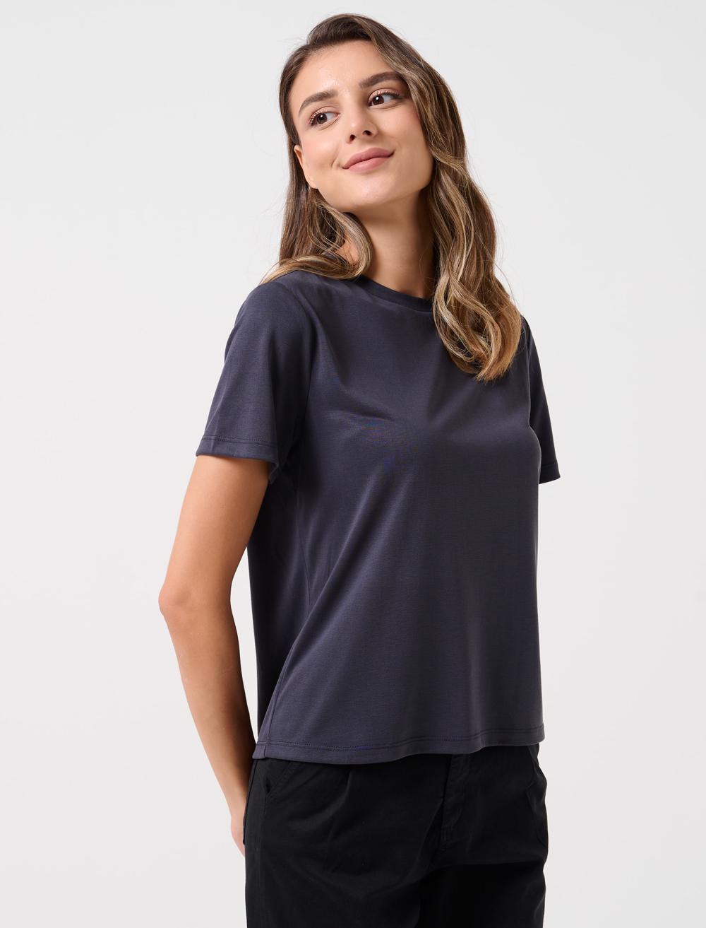 Women Black Straight Cut Crew Neck Short Sleeve Basic T-Shirt