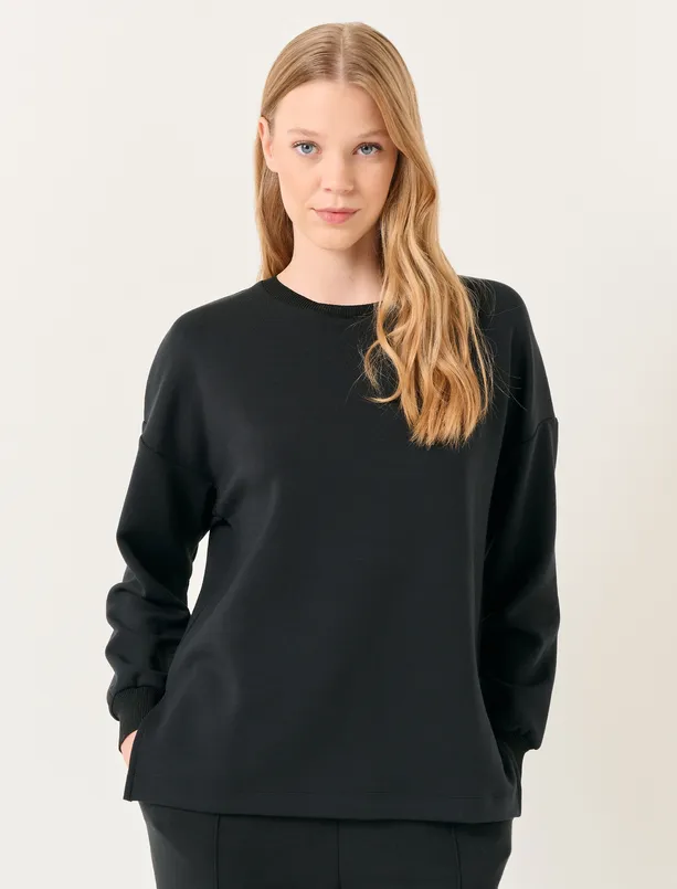 Women  Crew Neck Long Sleeve Oversized Sweatshirt