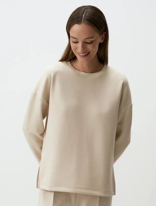 Bayan  Uzun Kollu Bisiklet Yaka Oversize Sweatshirt