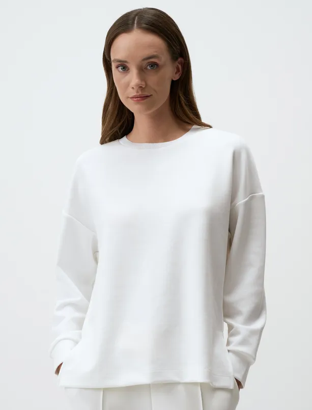 Bayan Beyaz Uzun Kollu Bisiklet Yaka Oversize Sweatshirt