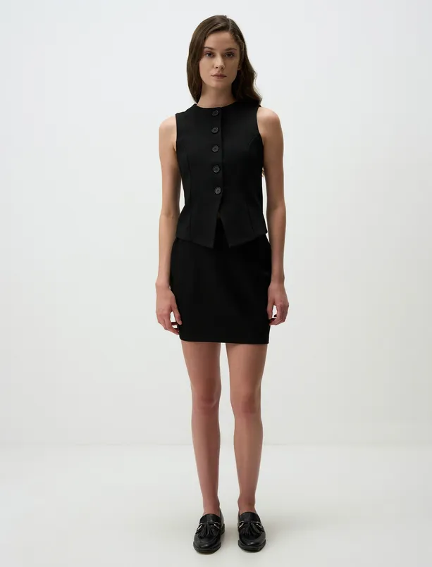 Women Black Regular Waist Slim Fit Mini Skirt