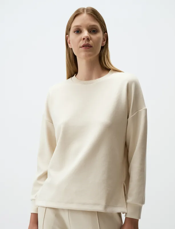 Bayan  Bisiklet Yaka Uzun Kollu Oversize Sweatshirt