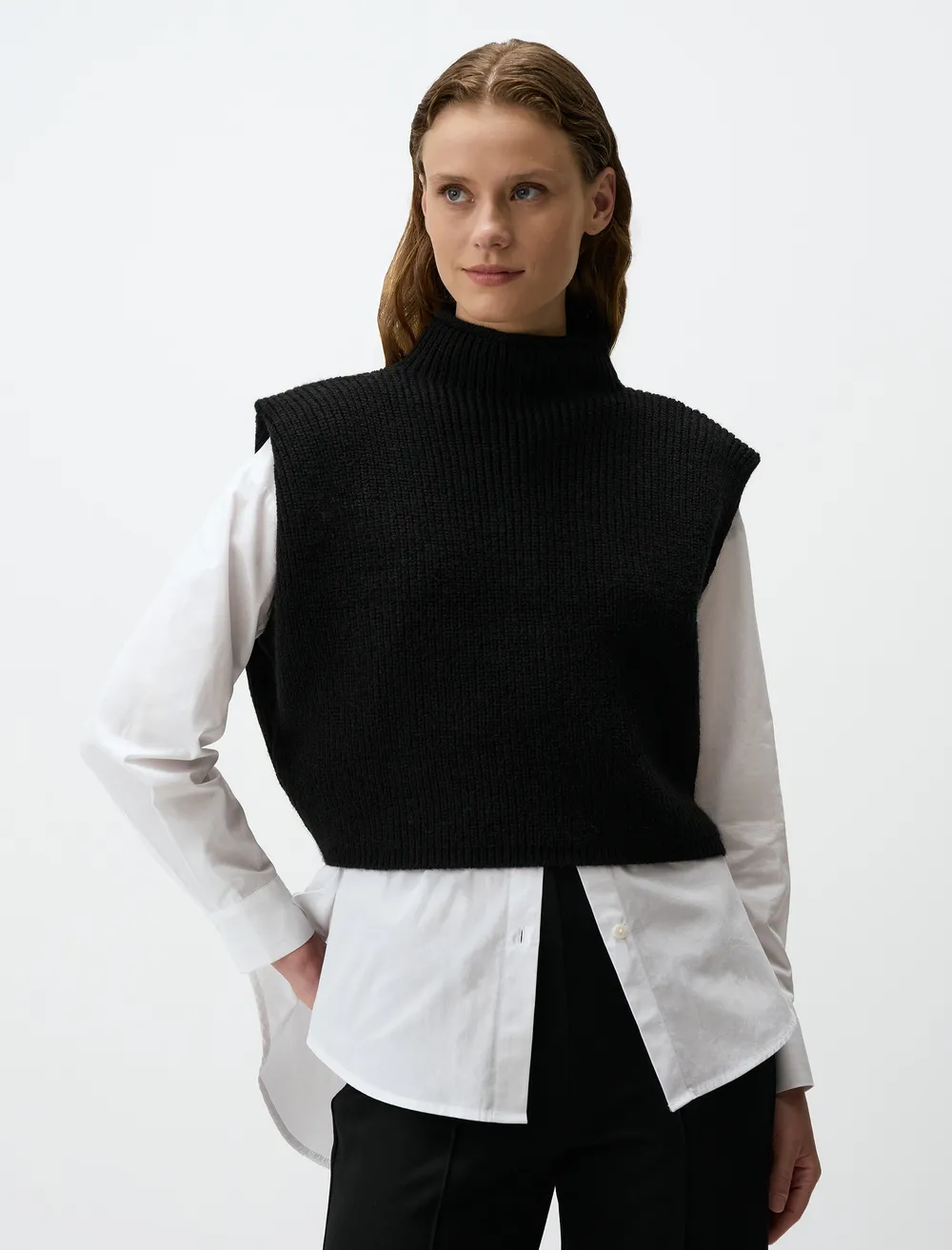 Turtleneck Sleeveless Short Sweater Sweater