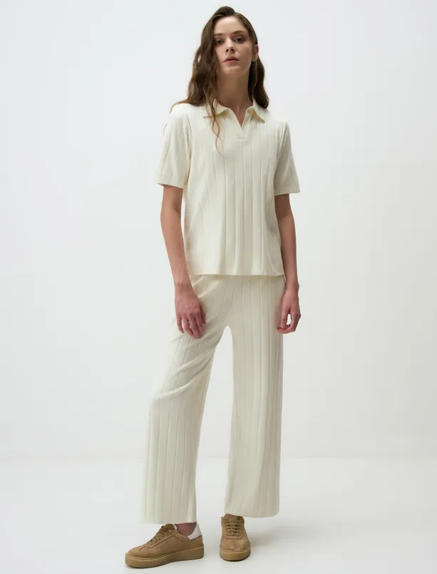 Women Ecru Short Sleeve Polo Collar Line Patterned Sweater T-Shirt