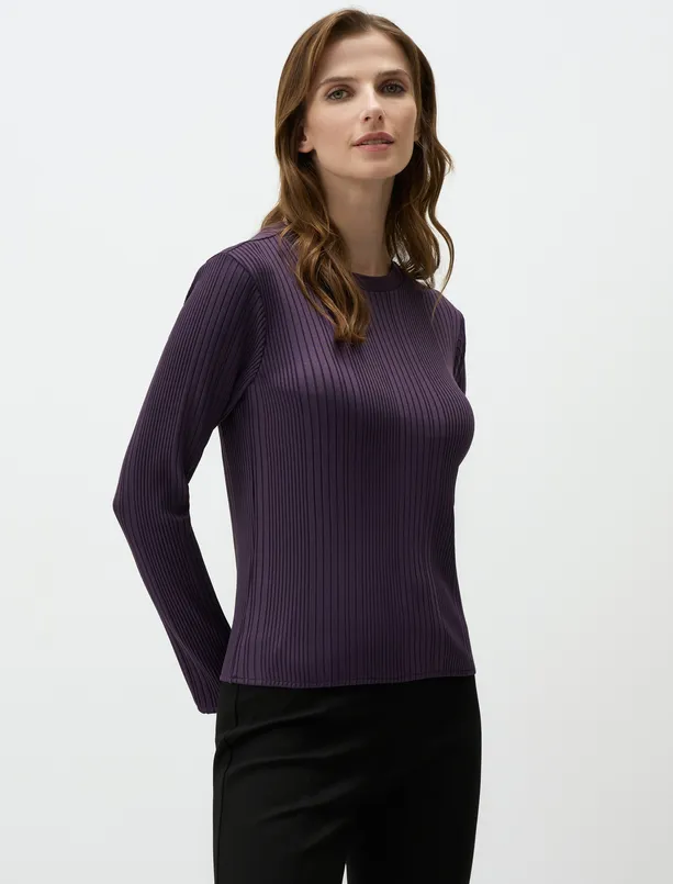 Women Purple Crew Neck Line Patterned Knitted Blouse