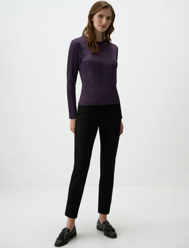 Women Purple Crew Neck Line Patterned Knitted Blouse