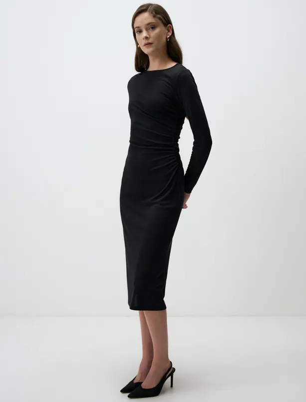 Women  Asymmetric Neckline Relaxed Fit Knitted Midi Dress