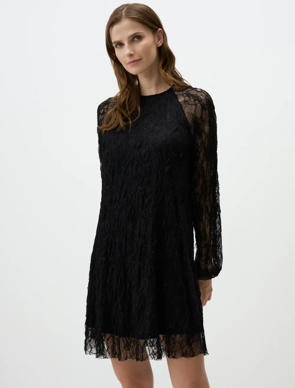Round Neck Lace Detailed Knitted Mini Dress