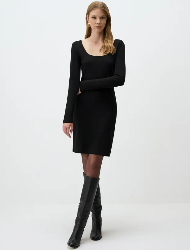 Women Black U Neck Long Sleeve Knitted Midi Dress