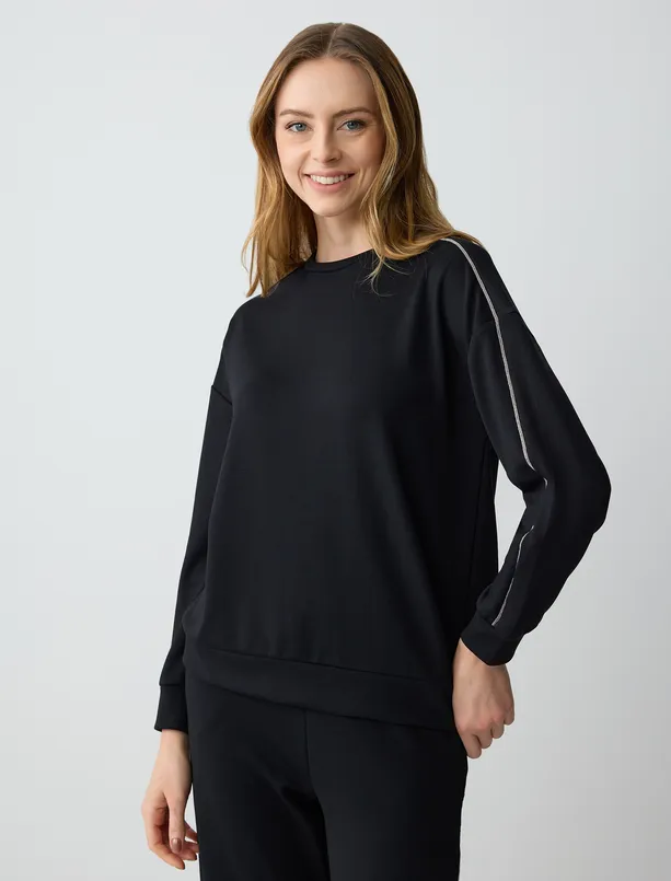 Bayan Siyah Bisiklet Yaka Uzun Kollu Çizgi Detaylı Sweatshirt