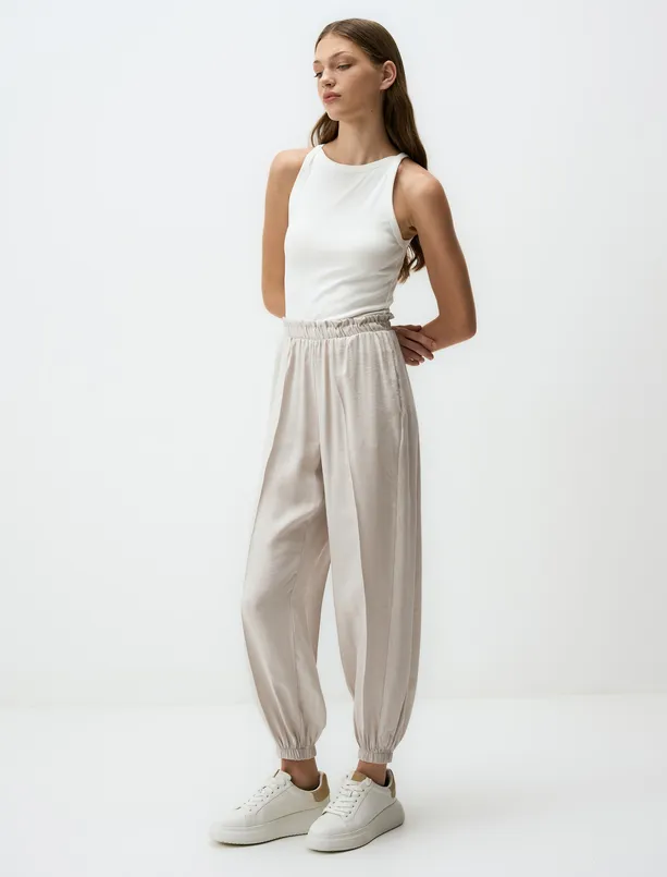 Women Beige Elastic Waist Narrow Leg Pants with Pockets
