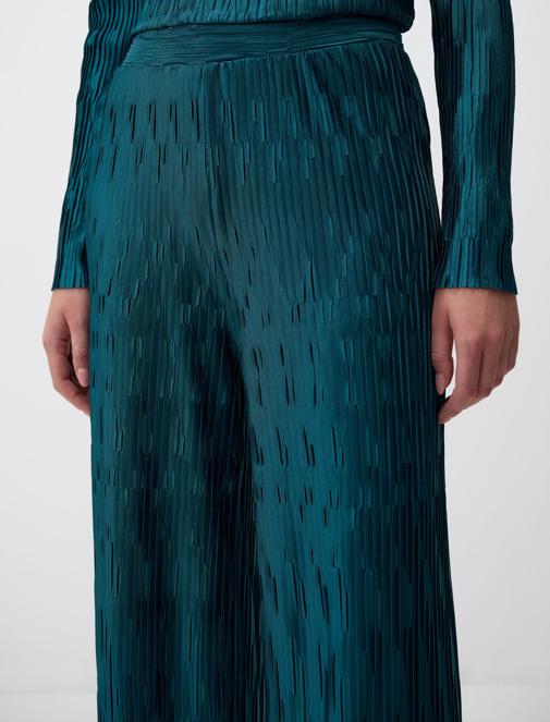 Petrol Mavisi Trendi