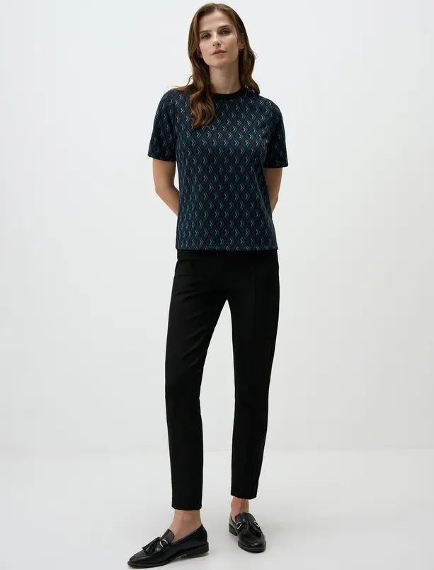 Women Black High Waist Regular Leg Knitted Pants