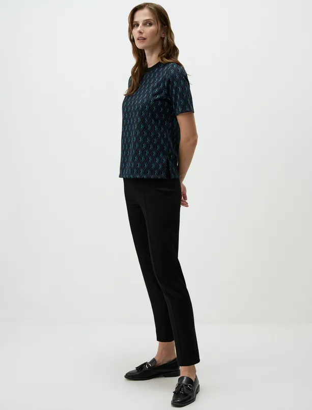 Women Black High Waist Regular Leg Knitted Pants