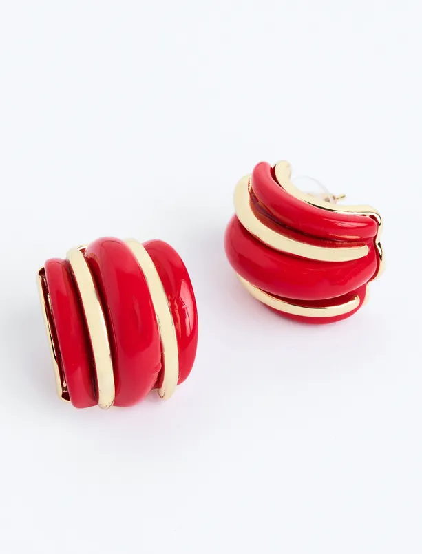 Women Red Half Hoop Earrings with Shiny Metal Detail