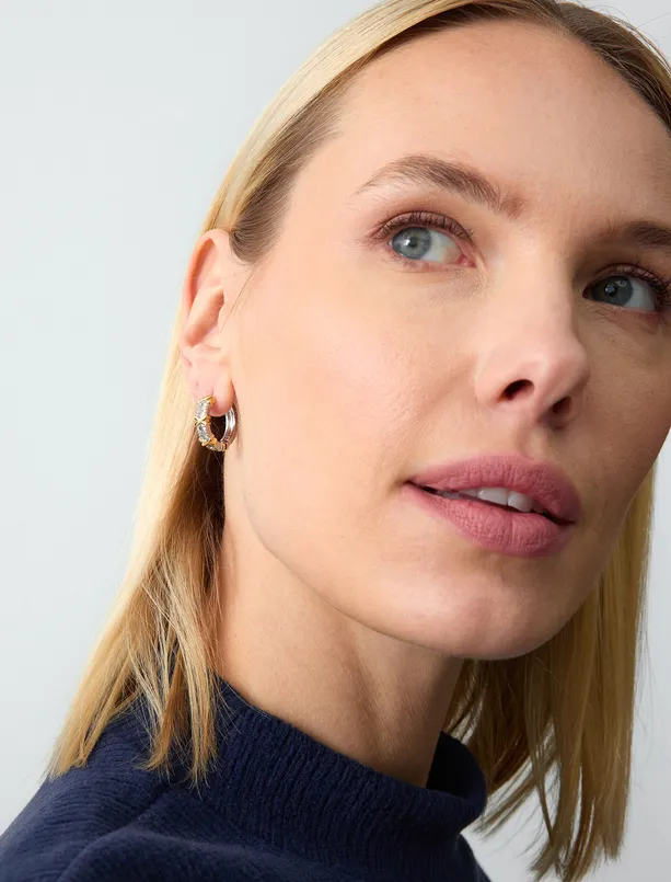 Women Grey Cross Figured Shiny Stone Detailed Earrings