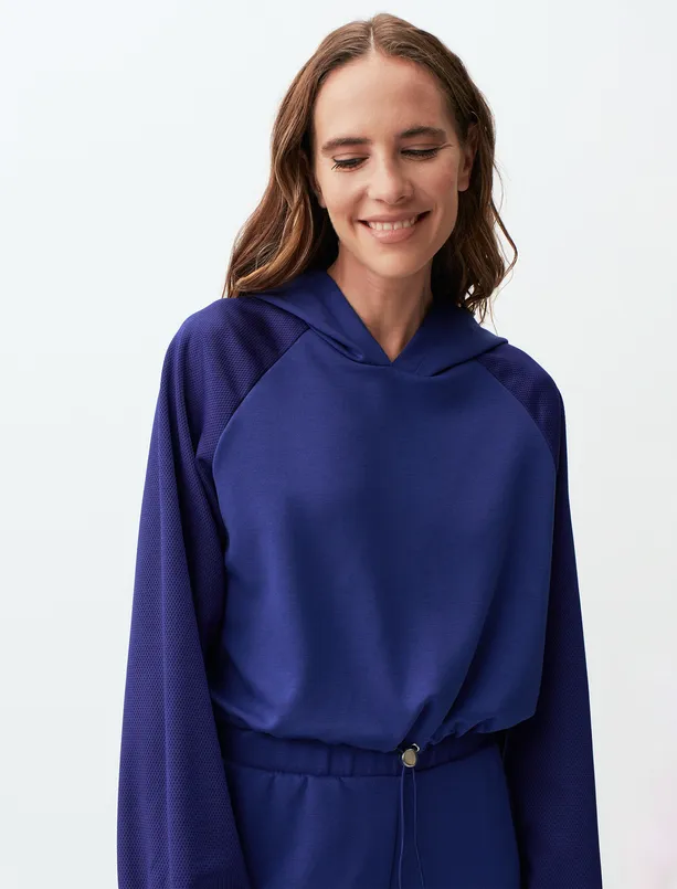Bayan Mavi Kapüşonlu Belden Büzgülü Sweatshirt