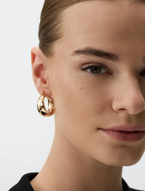 Bayan Sarı Kalın Halka Figürlü Modern Küpe