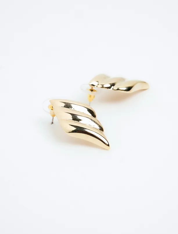 Women Yellow Elegant Wave Figured Earrings