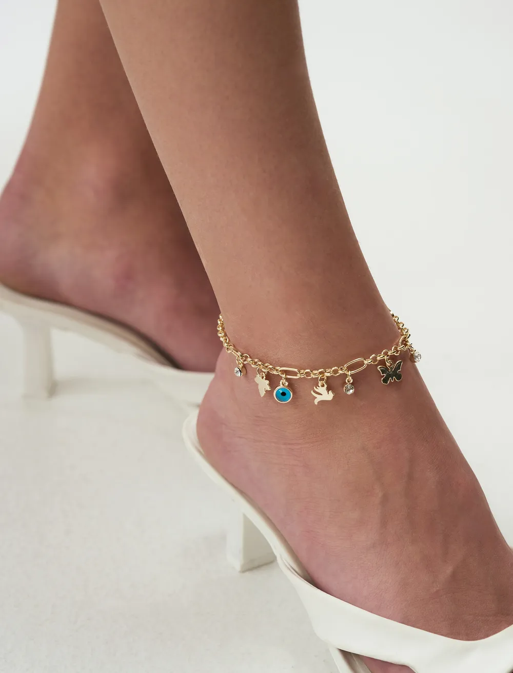 cok-figurlu-charm-