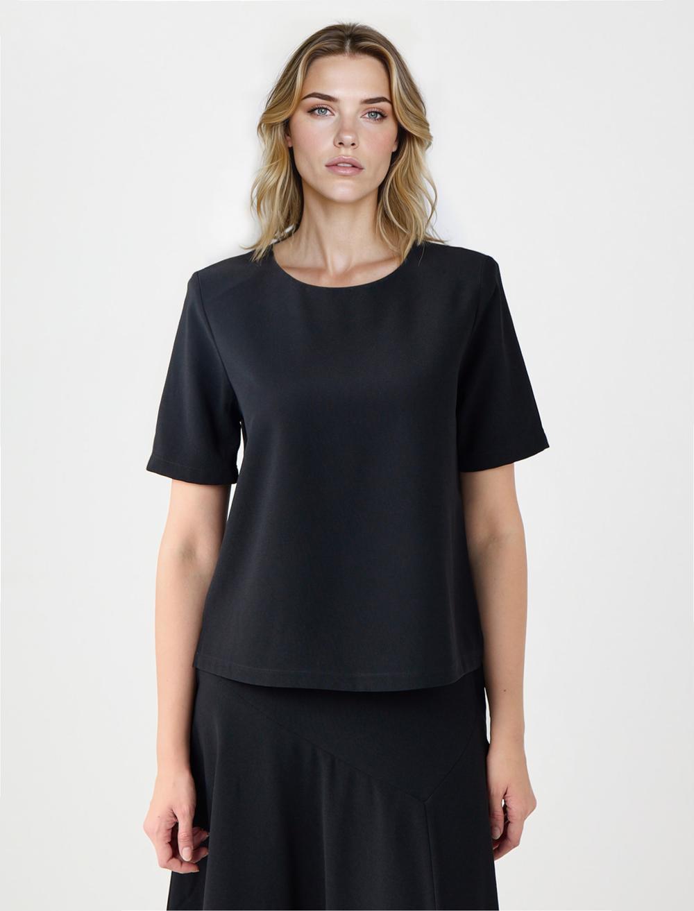 Rahat Kesim Yuvarlak Yaka Kısa Kollu Dokuma Bluz