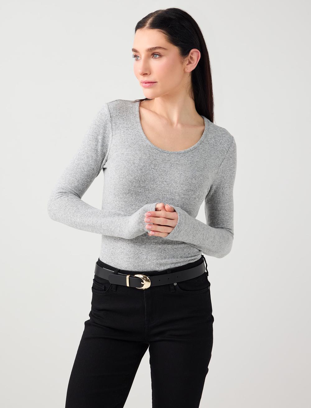 Dar Kesim U Yaka Yumuşak Dokulu Örme Bluz