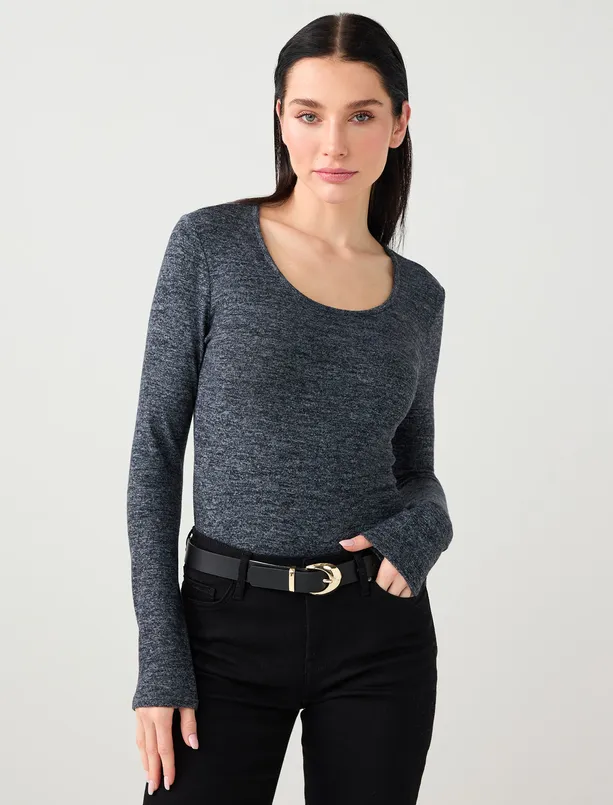 Bayan  Dar Kesim U Yaka Yumuşak Dokulu Örme Bluz