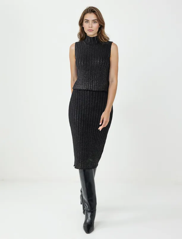 Women Black Stand Collar Sleeveless Cotton Knitted Sweater Blouse