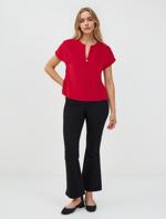 Kırmızı V Yaka Kısa Kollu Dokuma Bluz	