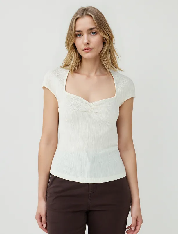 Women White Straight Cut Square Neck Sleeveless Knitted Blouse