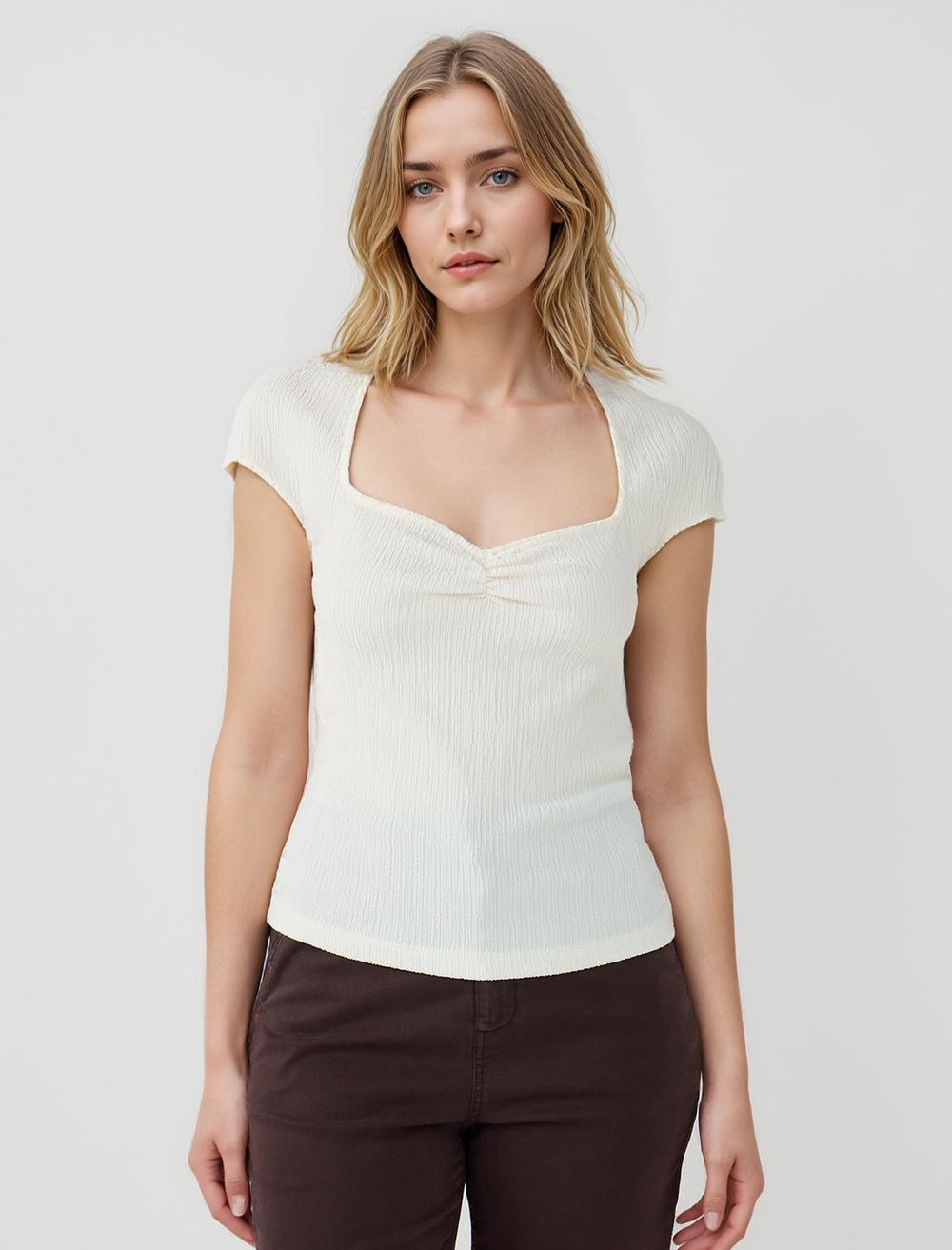 Düz Kesim Kare Yaka Kolsuz Örme Bluz