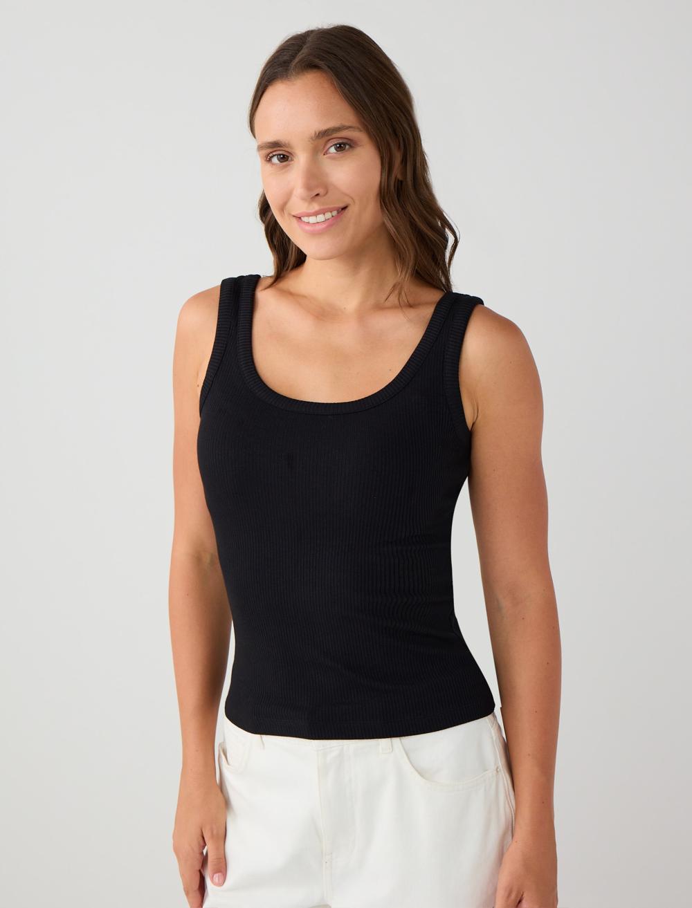 Dar Kesim U Yaka Örme Atlet