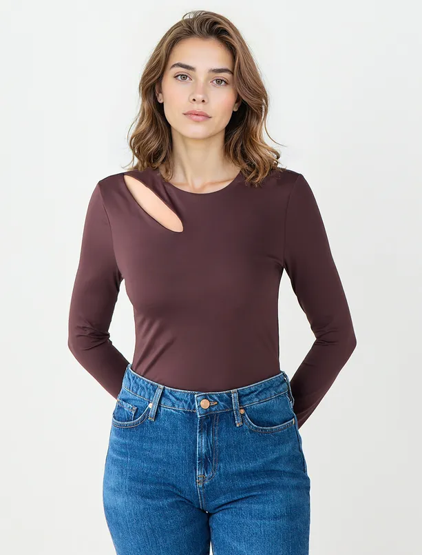 Bayan  Asimetrik Yaka Uzun Kollu Dar Kesim Örme Bluz