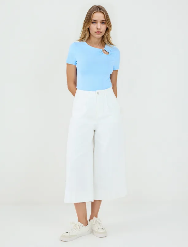 Women Blue Slim Fit Short Sleeve Asymmetric Neck Knitted Blouse