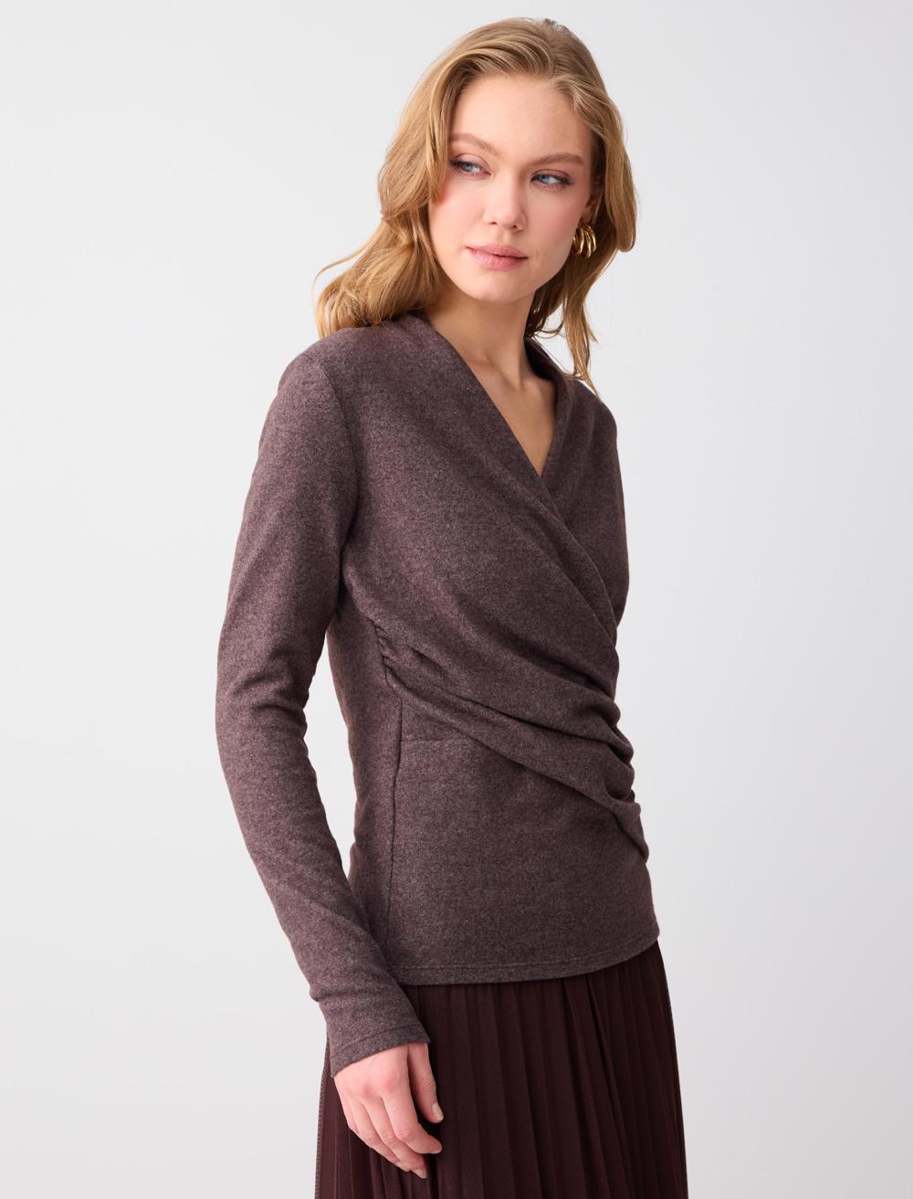 Kruvaze Yaka Yumuşak Dokulu Örme Bluz