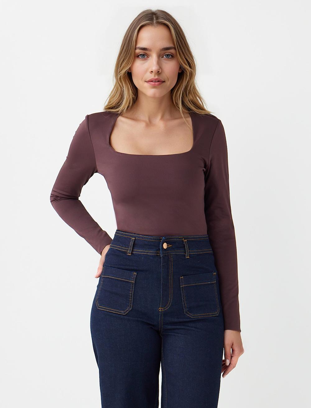 Kare Yaka Dar Kesim Uzun Kollu Örme Bluz