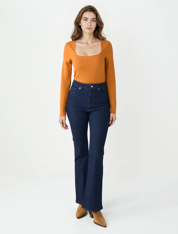 Women Brown Slim Fit Long Sleeve Square Neck Knitted Blouse