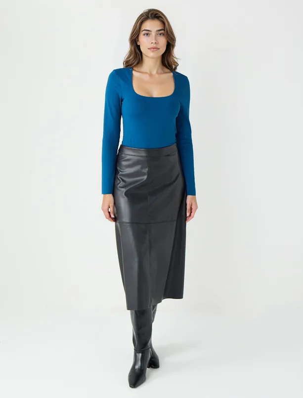 Bayan Koyu Yeşil Dar Kesim Uzun Kollu Kare Yaka Örme Bluz