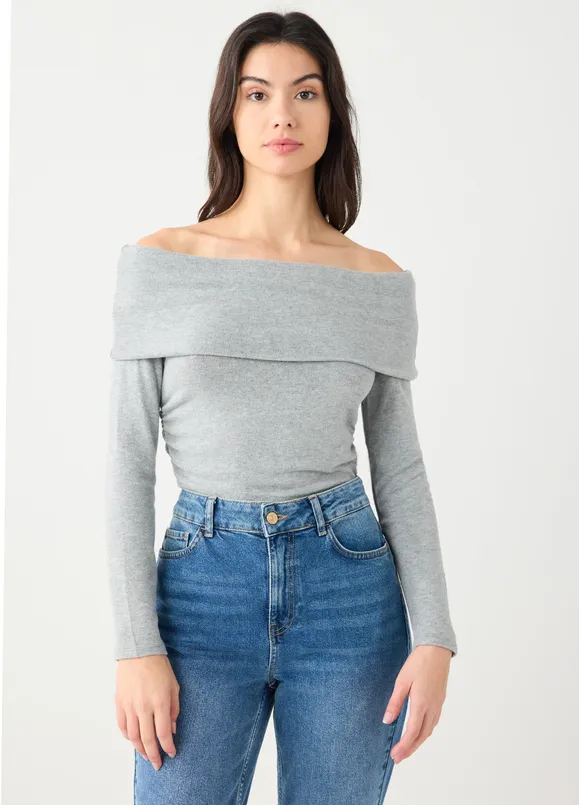 Bayan  Dar Kesim Kayık Yaka Modal Örme Bluz