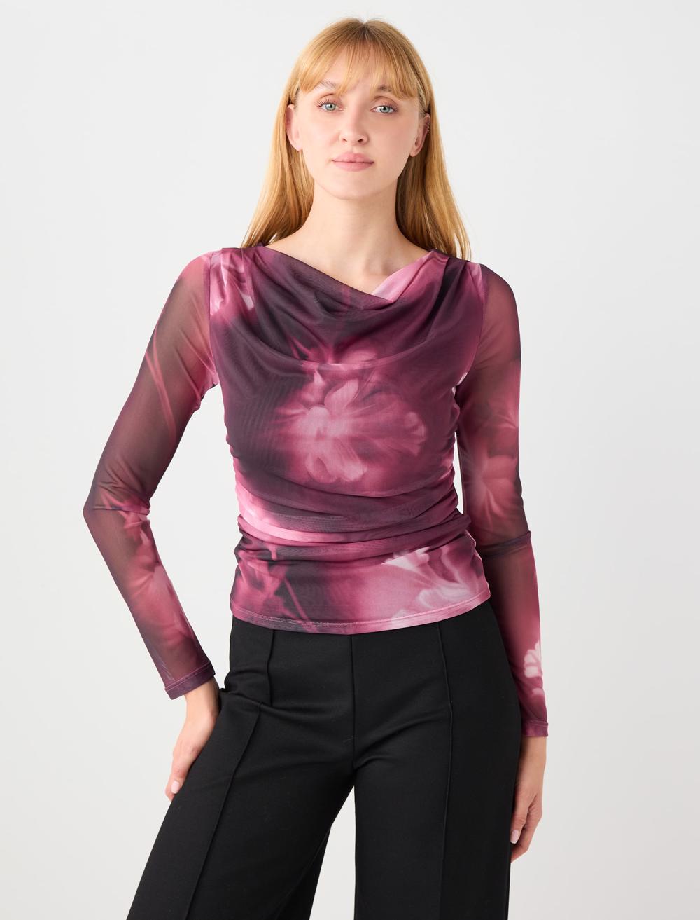 Dar Kesim Dökümlü Yaka Desenli Örme Mesh Bluz