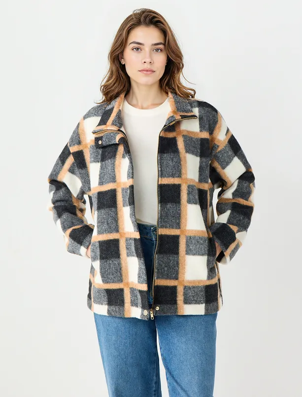 Bayan  Rahat Kesim Ekose Desenli Fermuarlı Kaşe Ceket