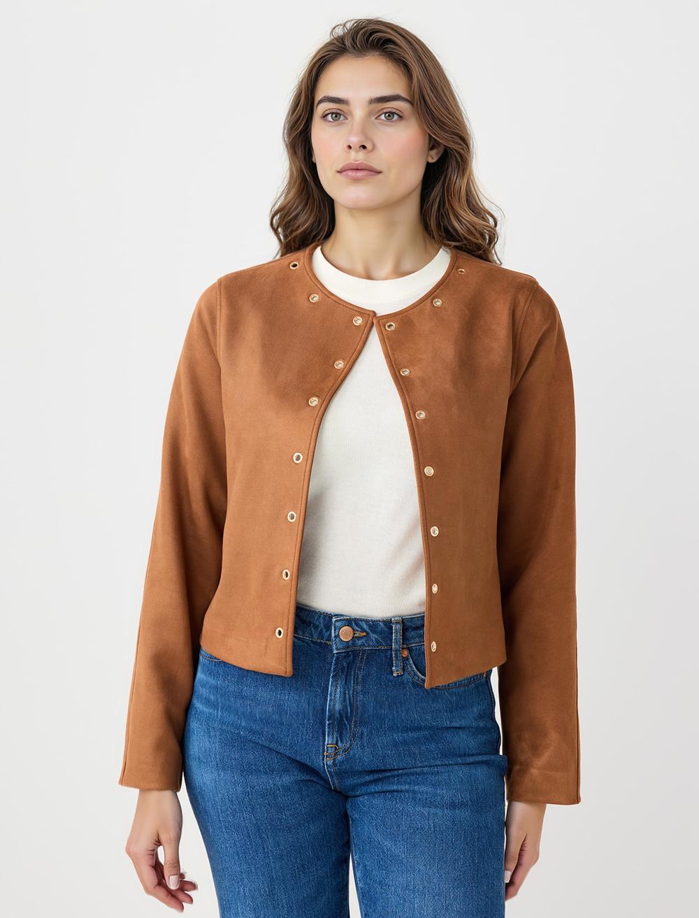 Düz Kesim Çıtçıt Detaylı Süet Ceket