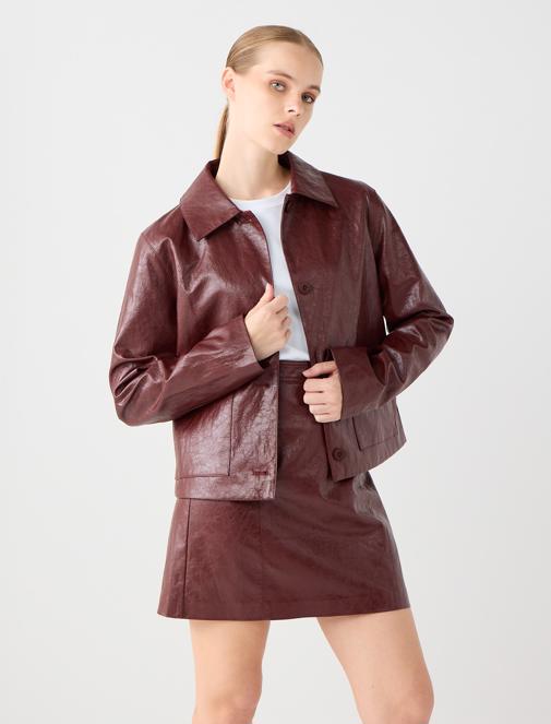 Rahat Kesim Cep Detaylı Deri Görünümlü Ceket	